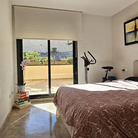 Beautiful Penthouse With Terrace And Views Alicante