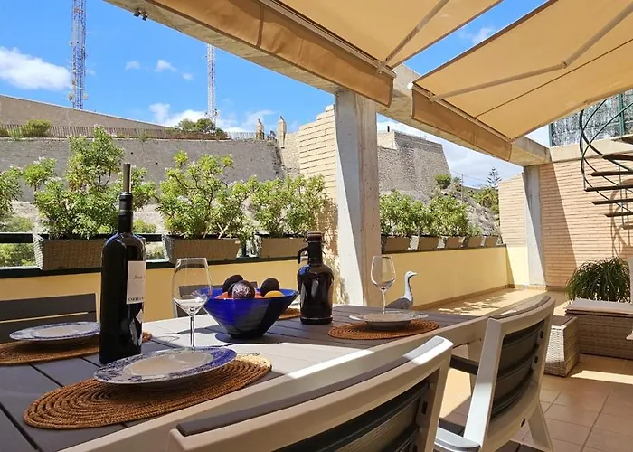 Beautiful Penthouse With Terrace And Views *